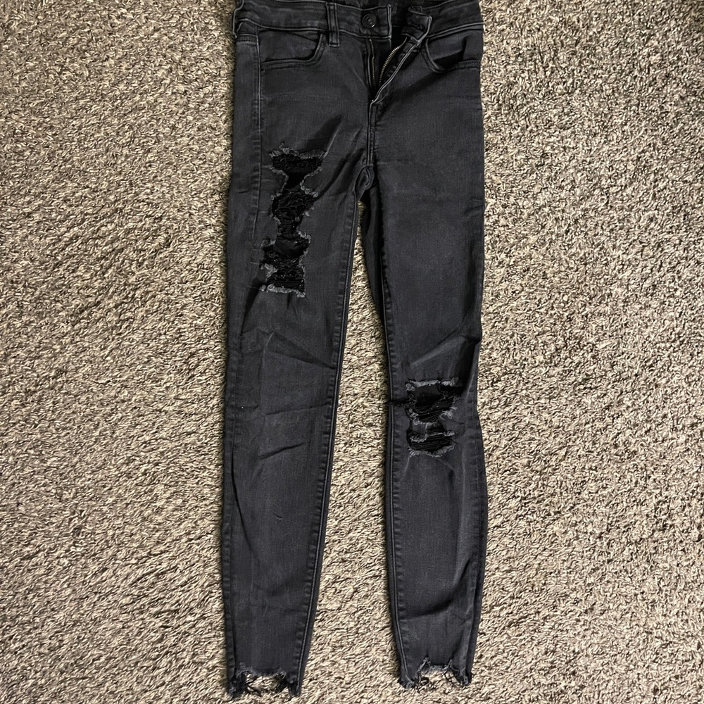 Black ripped skinny jeans